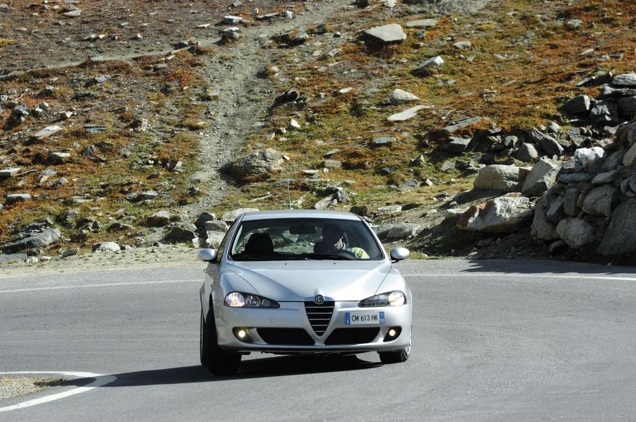  Alfa Romeo 147 3-Door (937A) 2004 года  (фото 14 из 48)